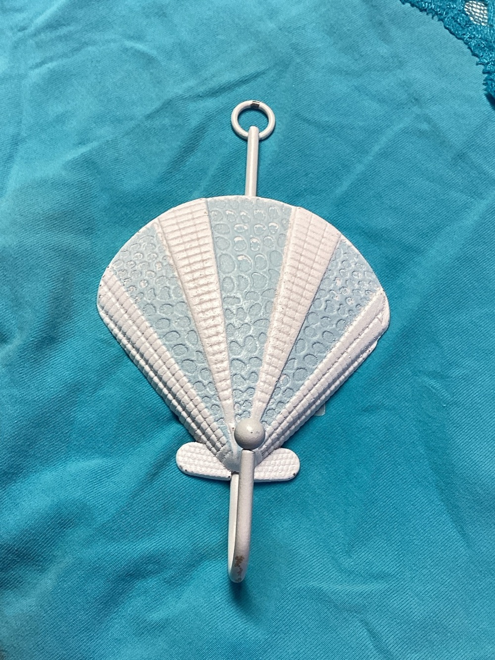 Seashell Wall Hook in Pale Blue and White